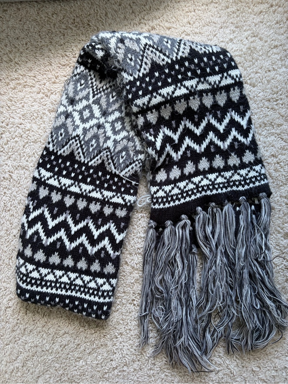 Old Navy Black & Gray Knit Fringe Scarf
